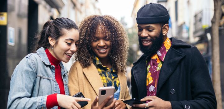Social Media and Fashion: Social Media's Effect on Our Fashion Decisions